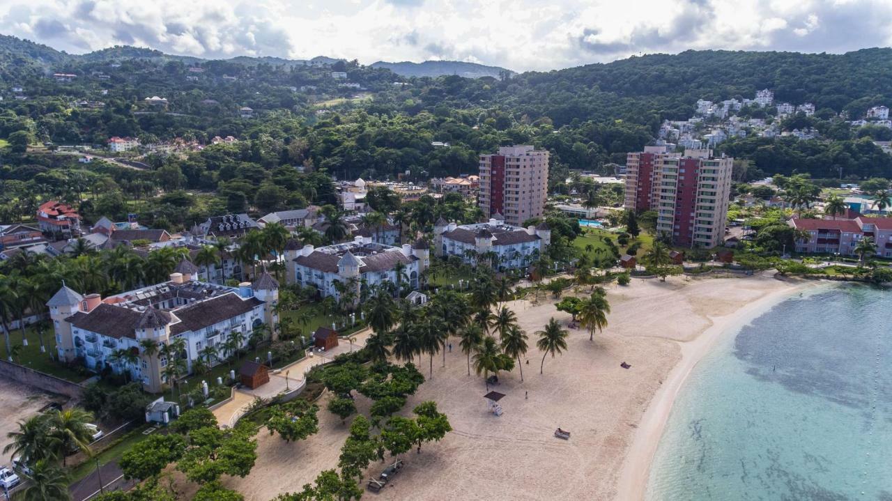 Beach Side Suite At Turtle Towers Ocho Rios Exterior foto